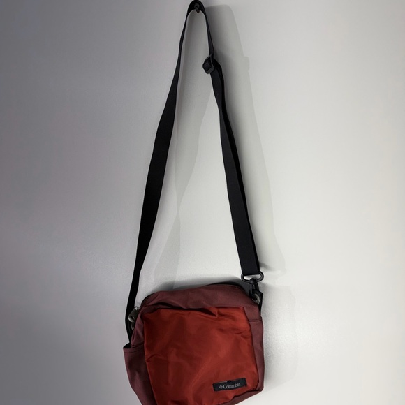 Columbia one size Rust Red Messenger Crossbody hiking zipper Bag 8” - Picture 5 of 5